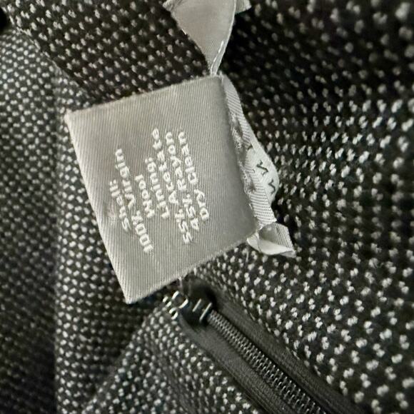 ANN TAYLOR | Fine Italian Fabric 100% Virgin Wool Gray Pencil Straight | Size 10 - Picture 4 of 5